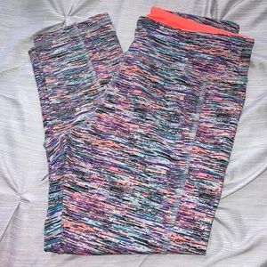 Take a Walk capri workout leggings